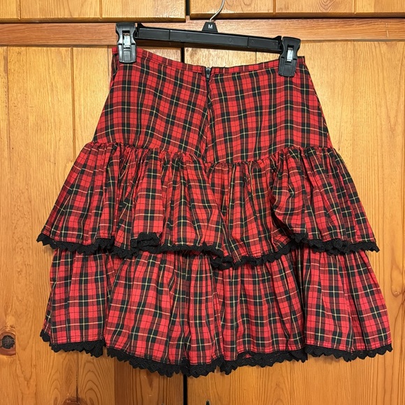 1980s Betsy Johnson punk label, red plaid mini skirt. Rare! - Picture 3 of 5